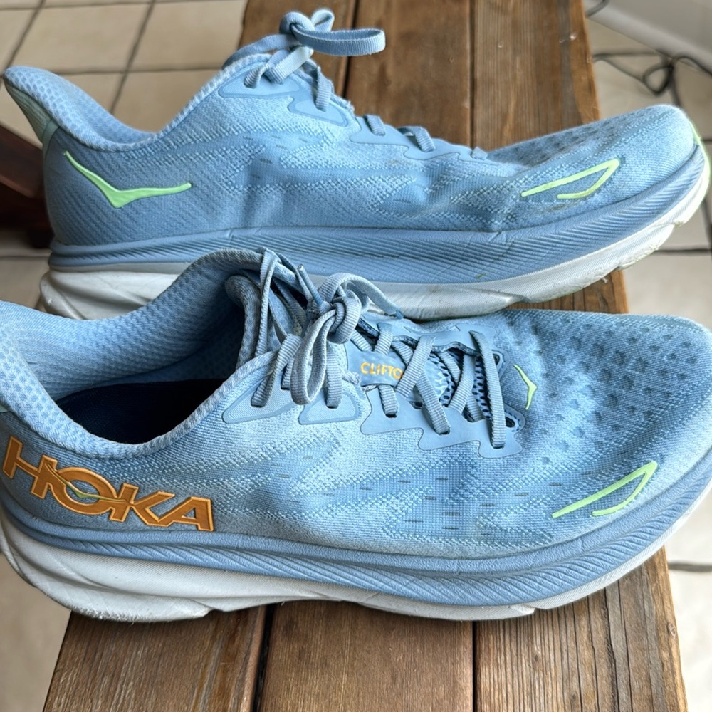 Hoka One One Clifton 9